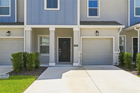 Touwnhouse à louer à Clermont, Floride: 3 chambres, 170.38 m2 № 2339529 - photo 3