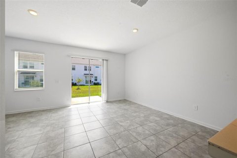 Touwnhouse à louer à Clermont, Floride: 3 chambres, 170.38 m2 № 2339529 - photo 14