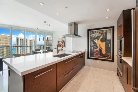 Copropriété à louer à Miami, Floride: 2 chambres, 151.71 m2 № 1983994 - photo 5