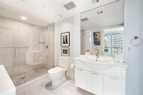 Copropriété à louer à Miami, Floride: 2 chambres, 151.71 m2 № 1983994 - photo 18