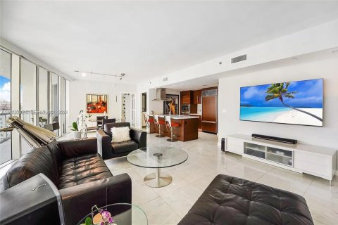 Copropriété à louer à Miami, Floride: 2 chambres, 151.71 m2 № 1983994 - photo 7