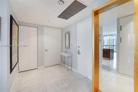 Copropriété à louer à Miami, Floride: 2 chambres, 151.71 m2 № 1983994 - photo 10