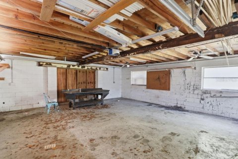 Commercial property in Orange City, Florida 83.61 sq.m. № 2201330 - photo 4