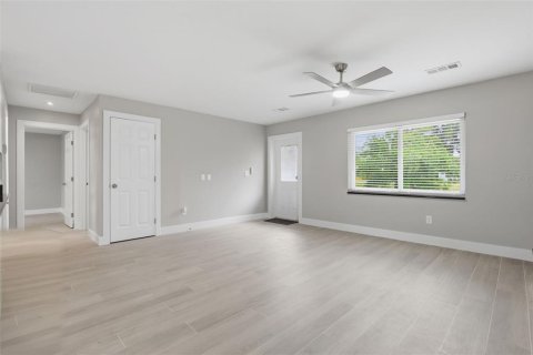 Commercial property in Orange City, Florida 83.61 sq.m. № 2201330 - photo 25