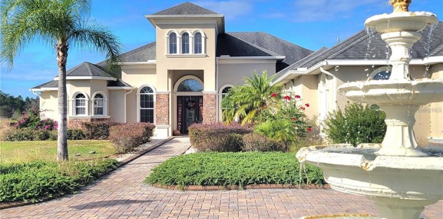 House in Polk City, Florida 5 bedrooms, 476.96 sq.m. № 1721571