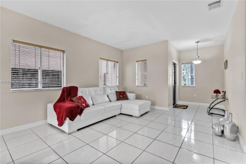 Villa ou maison à vendre à Homestead, Floride: 3 chambres, 140 m2 № 1999697 - photo 6