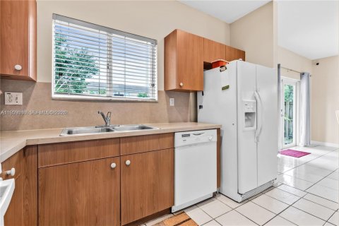 Villa ou maison à vendre à Homestead, Floride: 3 chambres, 140 m2 № 1999697 - photo 11