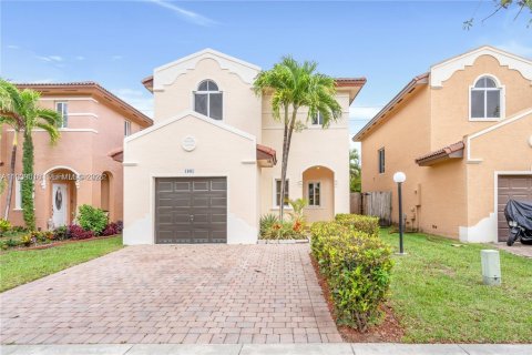 Villa ou maison à vendre à Homestead, Floride: 3 chambres, 140 m2 № 1999697 - photo 2