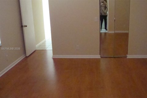 House in Weston, Florida 3 bedrooms, 126.63 sq.m. № 1995439 - photo 9