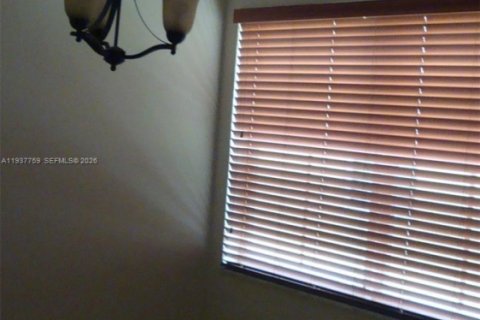 House in Weston, Florida 3 bedrooms, 126.63 sq.m. № 1995439 - photo 8