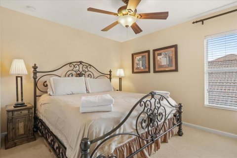 Villa ou maison à vendre à Kissimmee, Floride: 6 chambres, 261.24 m2 № 1539147 - photo 27