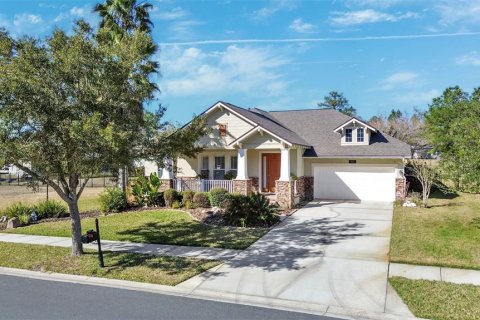 House in Brooksville, Florida 3 bedrooms, 239.97 sq.m. № 2135051