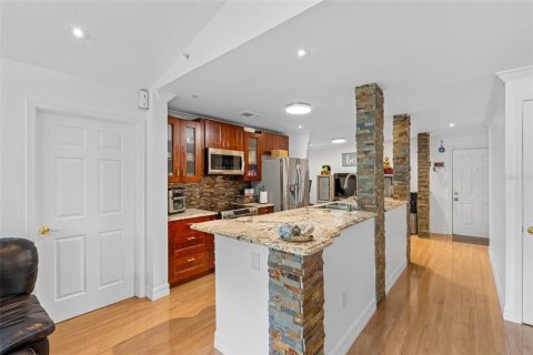 Condo in Tampa, Florida, 3 bedrooms  № 1410017 - photo 7