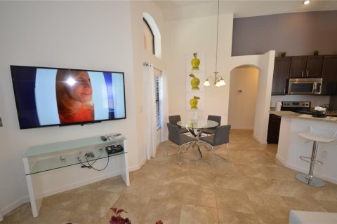 House in Kissimmee, Florida 4 bedrooms, 201.41 sq.m. № 2217916 - photo 6