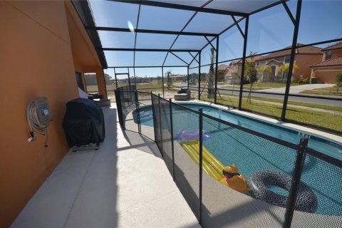 House in Kissimmee, Florida 4 bedrooms, 201.41 sq.m. № 2217916 - photo 18