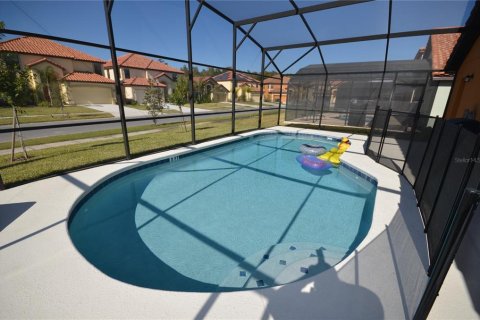 House in Kissimmee, Florida 4 bedrooms, 201.41 sq.m. № 2217916 - photo 19