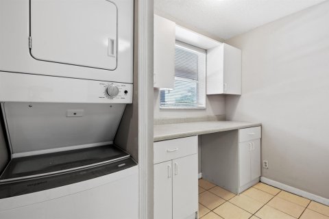 Купить кондоминиум в Корал-Спрингс, Флорида 3 комнаты, 109.35м2, № 2146383 - фото 19