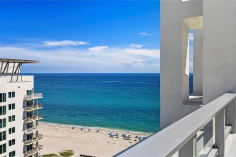 Condo in Riviera Beach, Florida, 2 bedrooms  № 2192272 - photo 18