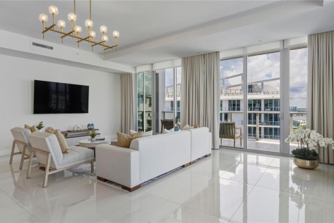 Condo in Riviera Beach, Florida, 2 bedrooms  № 2192272 - photo 9