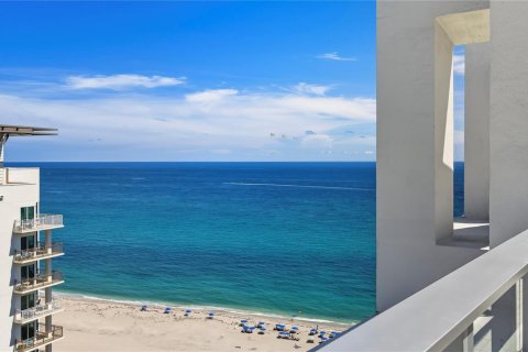Condo in Riviera Beach, Florida, 2 bedrooms  № 2192272 - photo 17