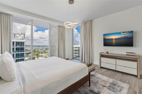 Condo in Riviera Beach, Florida, 2 bedrooms  № 2192272 - photo 2