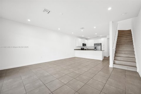 Touwnhouse à vendre à Homestead, Floride: 3 chambres, 142.14 m2 № 1925368 - photo 3