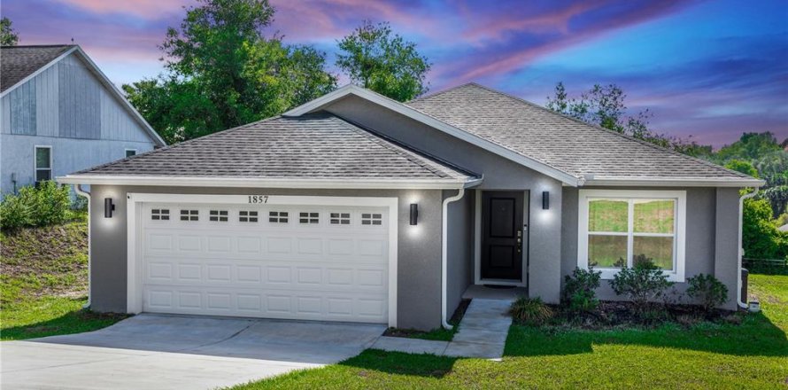 House in Deltona, Florida 3 bedrooms, 148.64 sq.m. № 1690992