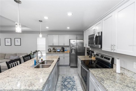 House in Deltona, Florida 3 bedrooms, 148.64 sq.m. № 1690992 - photo 4