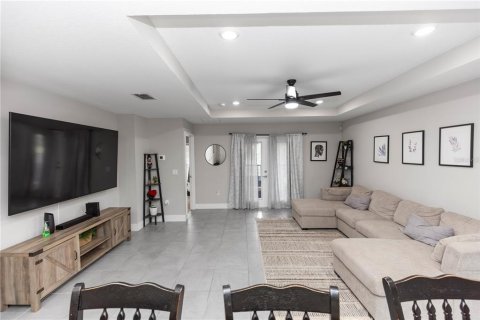 House in Deltona, Florida 3 bedrooms, 148.64 sq.m. № 1690992 - photo 6