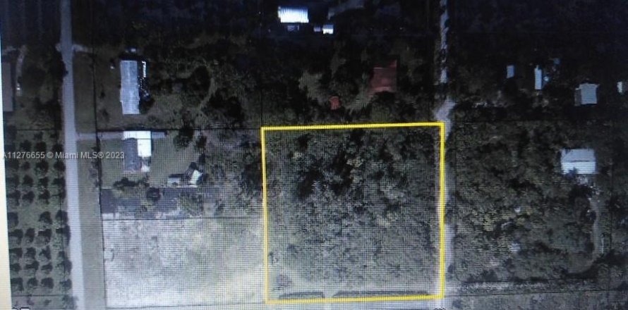 Land in Homestead, Florida № 110679