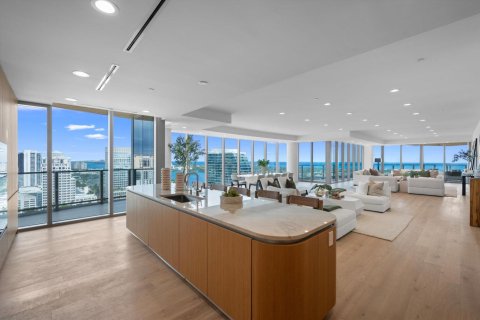Copropriété à vendre à West Palm Beach, Floride: 4 chambres, 410.63 m2 № 2087760 - photo 8