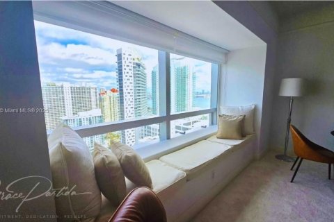 Condo in Miami, Florida  № 1938228 - photo 7