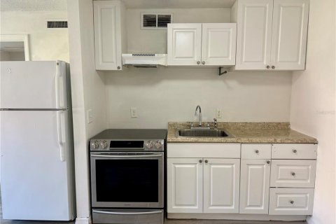 Apartment in Tampa, Florida 1 bedroom, 48.77 sq.m. № 2213525 - photo 7