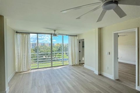 Condominio en venta en Bradenton, Florida, 2 dormitorios, 116.69 m2 № 1723210 - foto 6