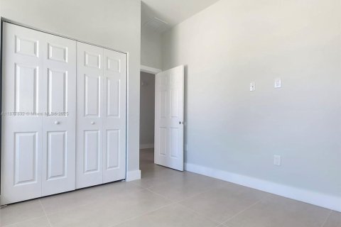 House in Fort Lauderdale, Florida 4 bedrooms, 147.06 sq.m. № 1923108 - photo 16