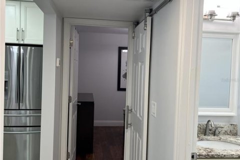 Appartement à louer à Sarasota, Floride: 2 chambres, 70.23 m2 № 2147688 - photo 12