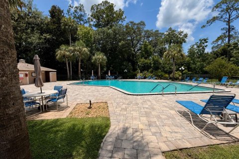 Condo in Deltona, Florida, 2 bedrooms № 2237259 - photo 16