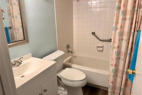 Condo in Deltona, Florida, 2 bedrooms № 2237259 - photo 12