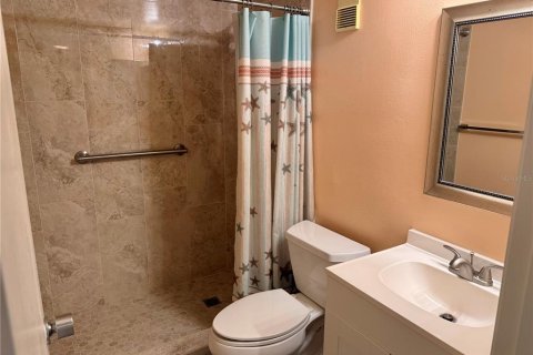 Condo in Deltona, Florida, 2 bedrooms № 2237259 - photo 10
