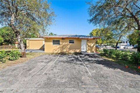 Apartamento en alquiler en Fort Lauderdale, Florida, 2 dormitorios, 83.61 m2 № 2246788 - foto 8