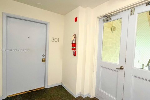 Condominio en venta en Miami Beach, Florida, 43.66 m2 № 2006379 - foto 4