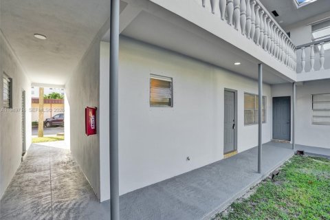 Снять в аренду кондоминиум в Холливуд, Флорида 1 спальня, 62.99м2, № 2005401 - фото 5