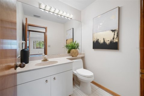 Casa en venta en Tampa, Florida, 4 dormitorios, 296.36 m2 № 2121078 - foto 27