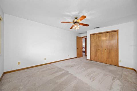 Casa en venta en Tampa, Florida, 4 dormitorios, 296.36 m2 № 2121078 - foto 25