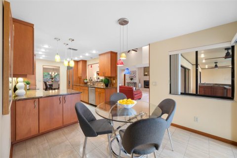 Casa en venta en Tampa, Florida, 4 dormitorios, 296.36 m2 № 2121078 - foto 24