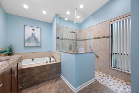 Casa en venta en Tampa, Florida, 4 dormitorios, 296.36 m2 № 2121078 - foto 13