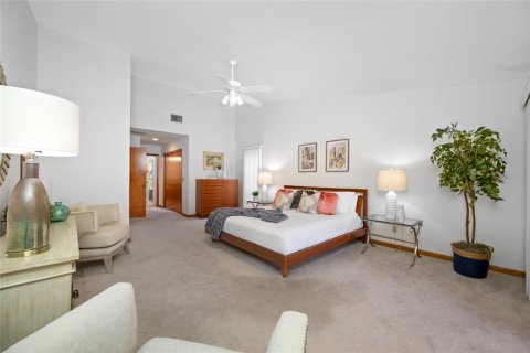 Casa en venta en Tampa, Florida, 4 dormitorios, 296.36 m2 № 2121078 - foto 10