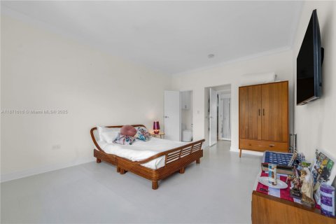 Condominio en venta en Miami Beach, Florida, 1 dormitorio, 69.68 m2 № 1927960 - foto 15