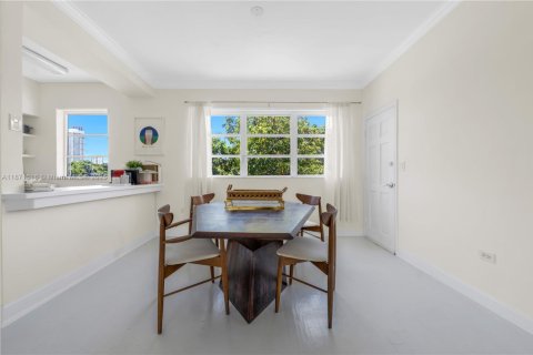 Condominio en venta en Miami Beach, Florida, 1 dormitorio, 69.68 m2 № 1927960 - foto 9