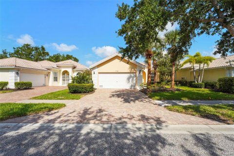 Casa en alquiler en Sarasota, Florida, 3 dormitorios, 186.55 m2 № 1915056 - foto 1